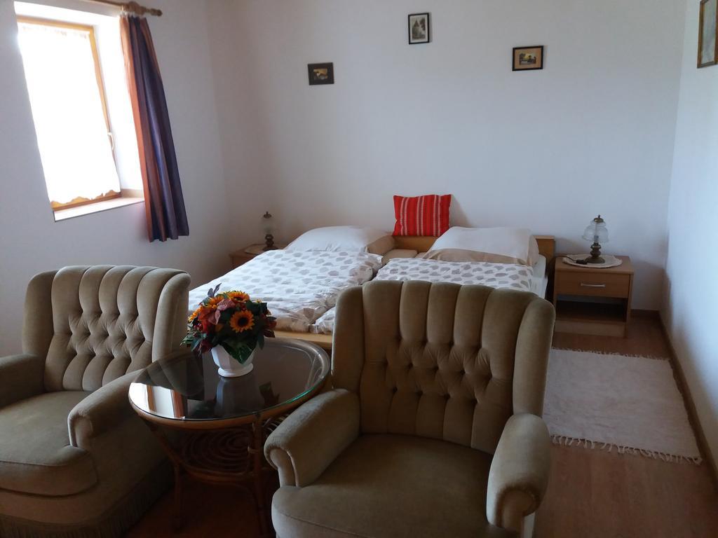Orban Vendeghaz Guest House Kovagoors Екстериор снимка